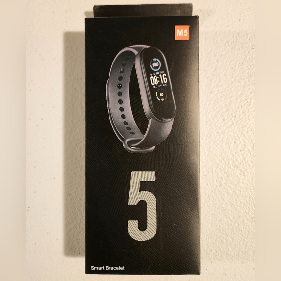 Xiaomi Mi Band 5 Black Smartwatch - Picture 3 of 6